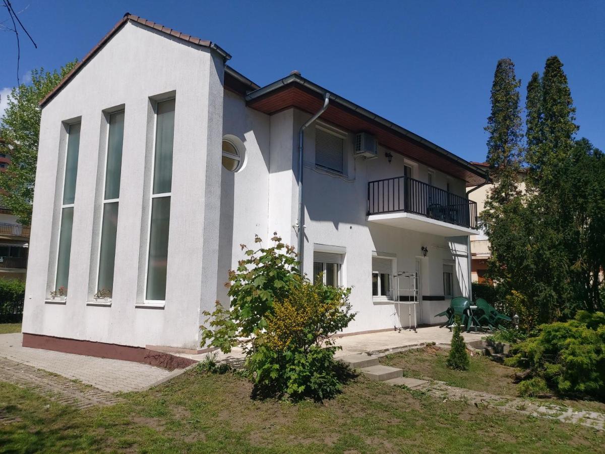 Ilona Apartmanhaz Шиофок Экстерьер фото
